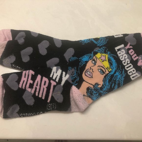 Wonder Woman Valentine's Socks - Picture 1 of 1